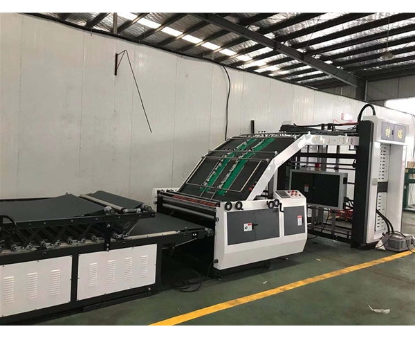 紙箱生(shēng)産車間