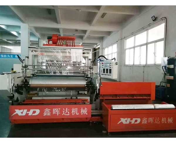 纏(chan)繞膜車間(jiān)