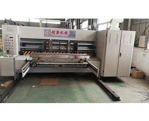 紙(zhi)箱生産車間