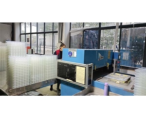 吸塑(sù)車間一角