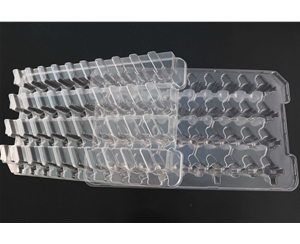 汽車零(líng)部件吸塑(su)包裝